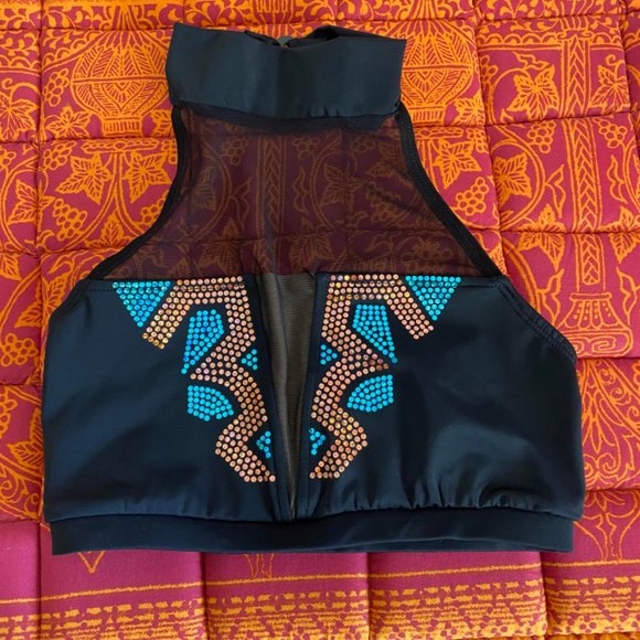 The Lineup Halter Crop Top - Picture 2 of 6